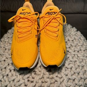 Nike Air max 270 University Gold